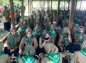 Tigaratusan Siswa SMA Muhamamdiyah 1 Klaten Digembleng Batalyon Infanteri MR 413