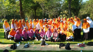 Semangat Membangun Ekonomi: Ibu-Ibu Ranting Aisyiyah Wedi Padukan Pengajian, Senam, dan Silaturahmi